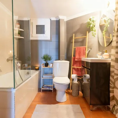 Modern Comfort With Balcony * Thessaloniki